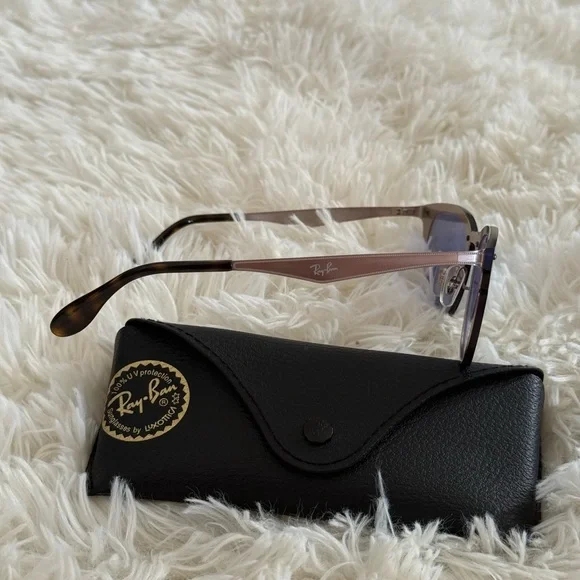 Ray-Ban Blue Sunglasses - Picture 4 of 4